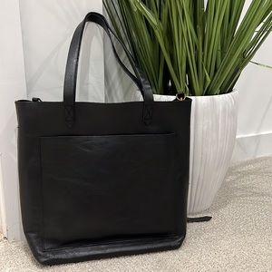 Madewell Medium Transport Tote in Black